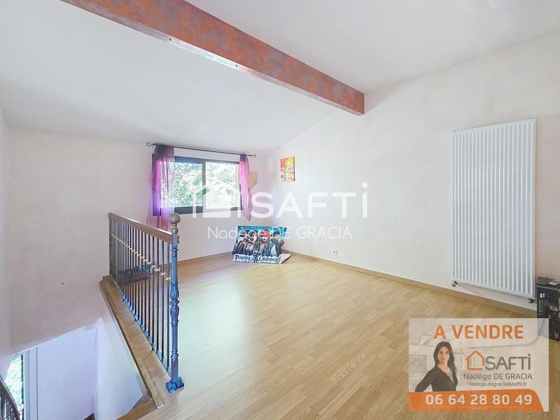 Maison - 172 m² - 6 pièces