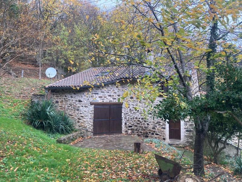 Maison en pierre - 180 m² - 11 pièces