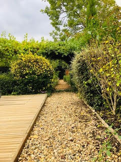 Maison - 260 m² - 7 pièces