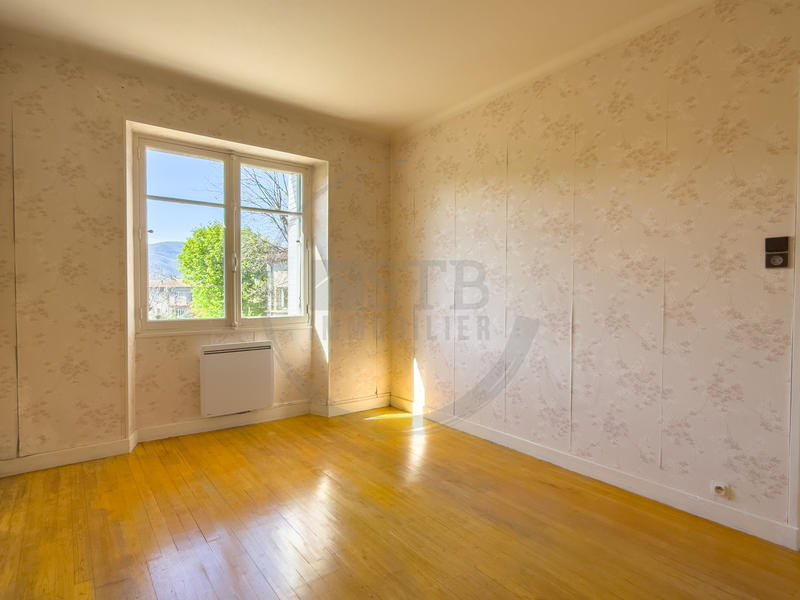 Appartement - 81 m² - 4 pièces