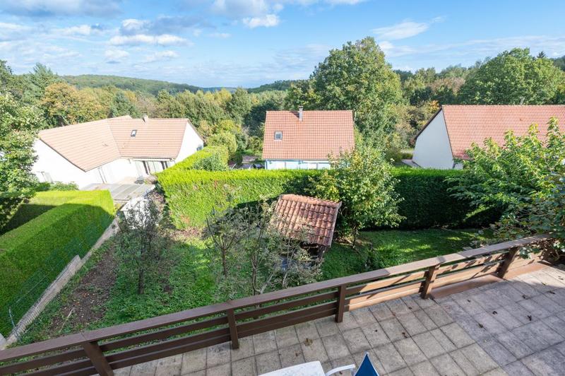 Maison - 236 m² - 10 pièces