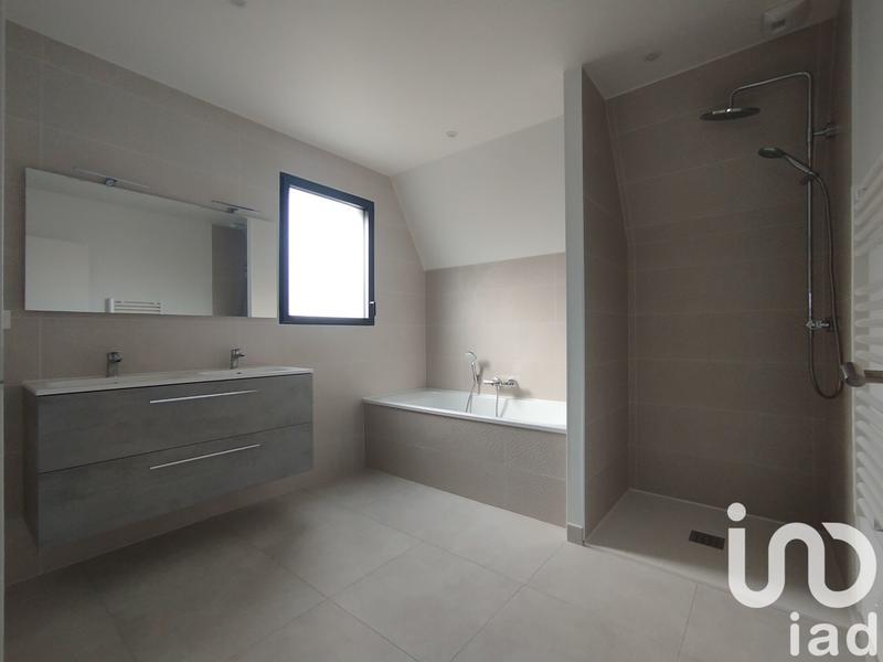 Maison - 142 m² - 5 pièces