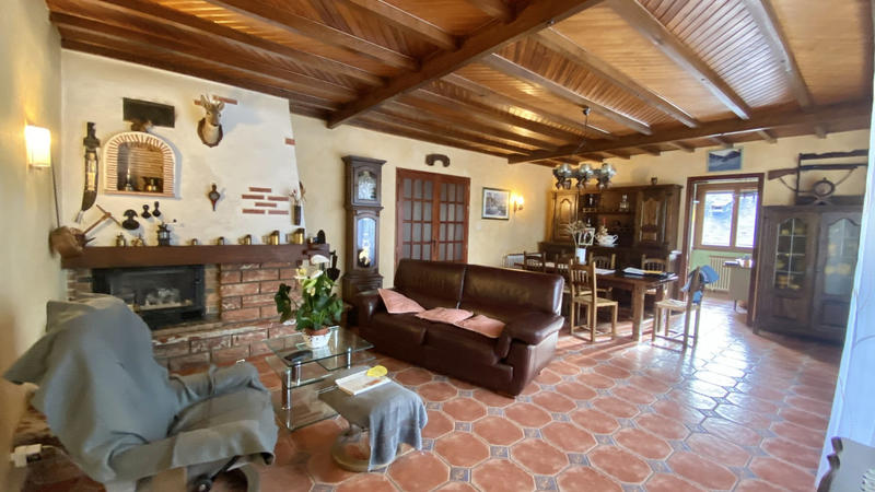 Maison - 265 m² - 11 pièces