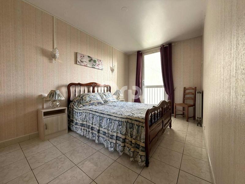 Appartement - 90 m² - 3 pièces