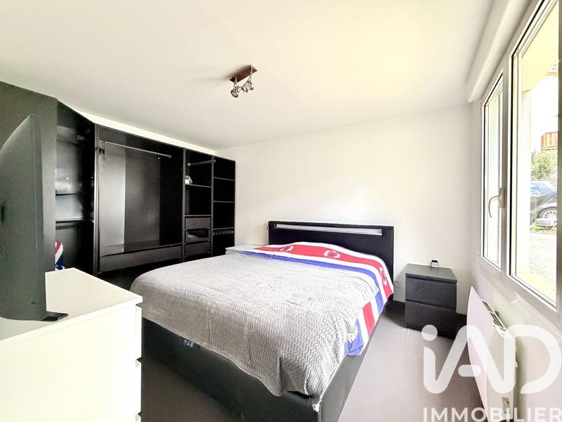 Maison - 223 m² - 9 pièces