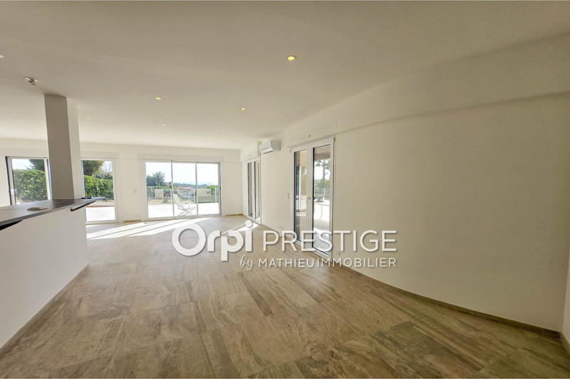 Villa - 200 m² - 4 pièces