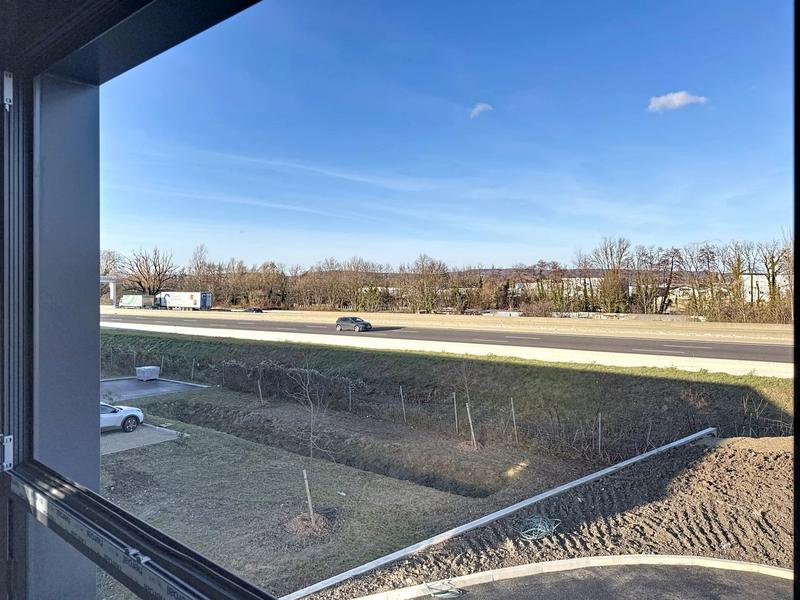 Bureau - 800 m² - 1 pièce