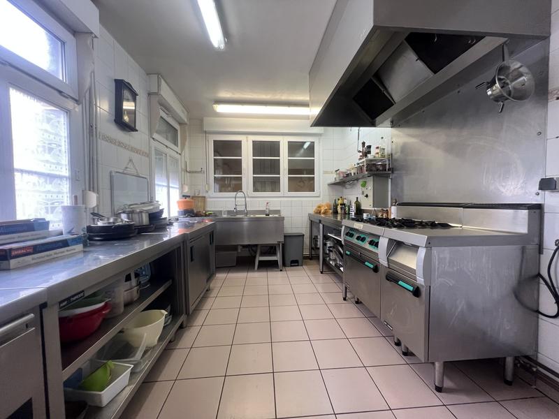 Maison - 541 m² - 22 pièces