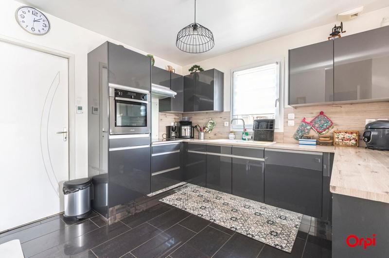 Maison - 135 m² - 5 pièces