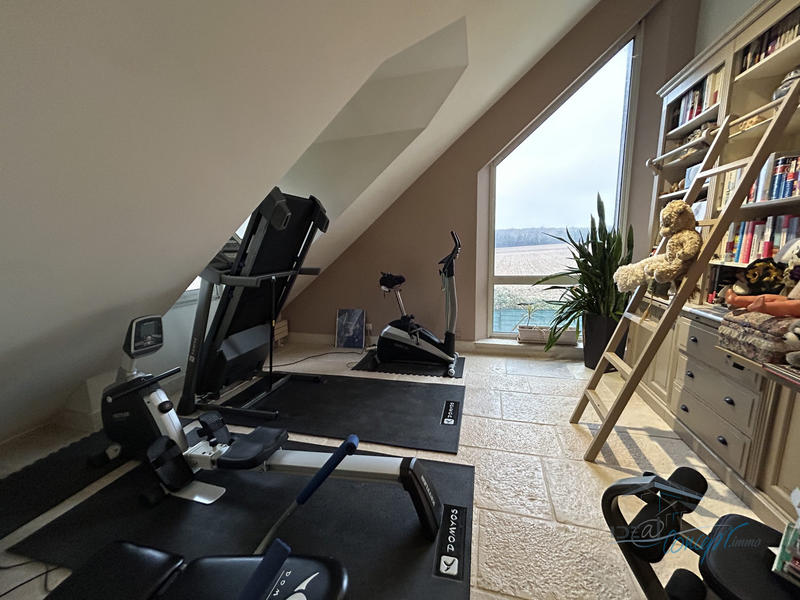 Villa - 264 m² - 8 pièces