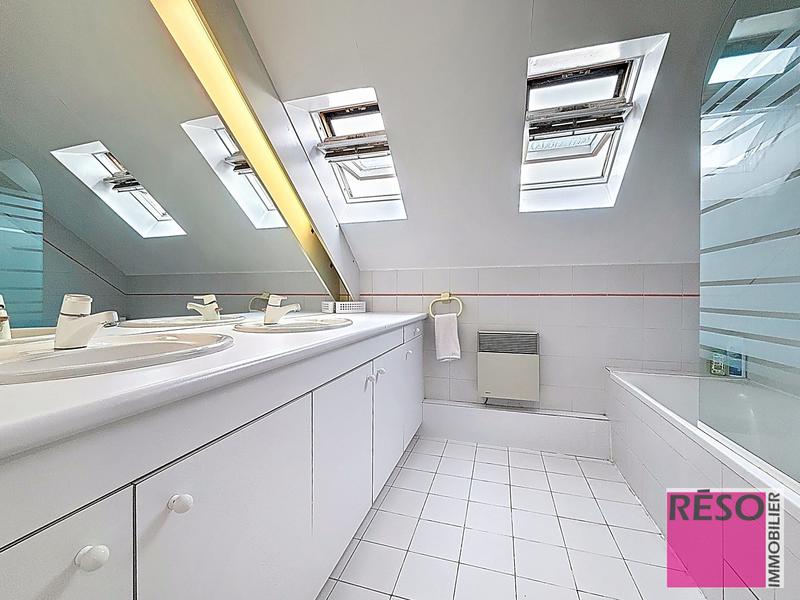 Maison - 118 m² - 5 pièces