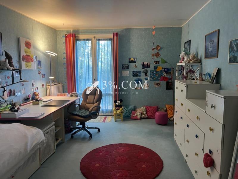 Propriété - 281 m² - 7 pièces