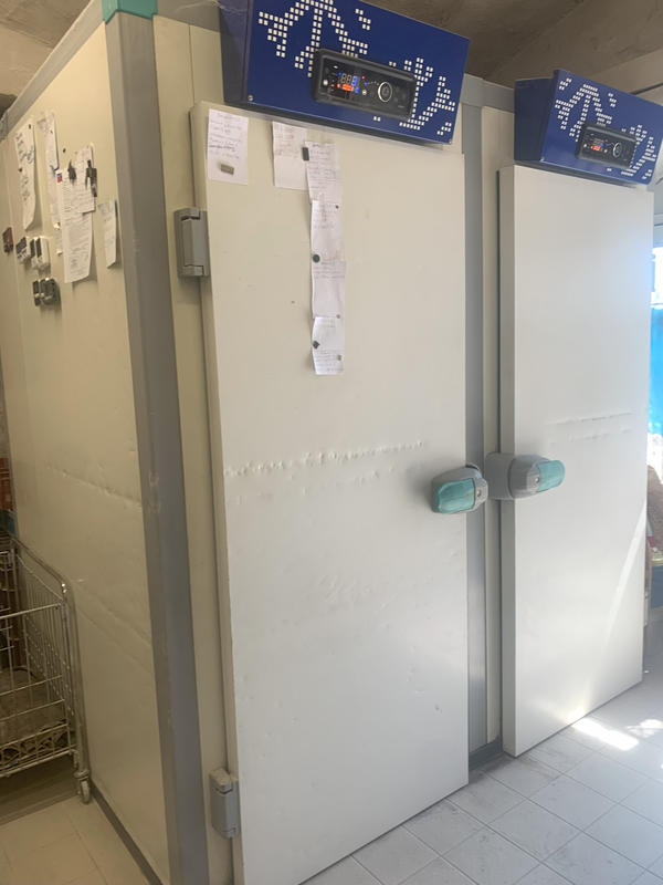 Fonds de commerce - Magasins - 162 m²