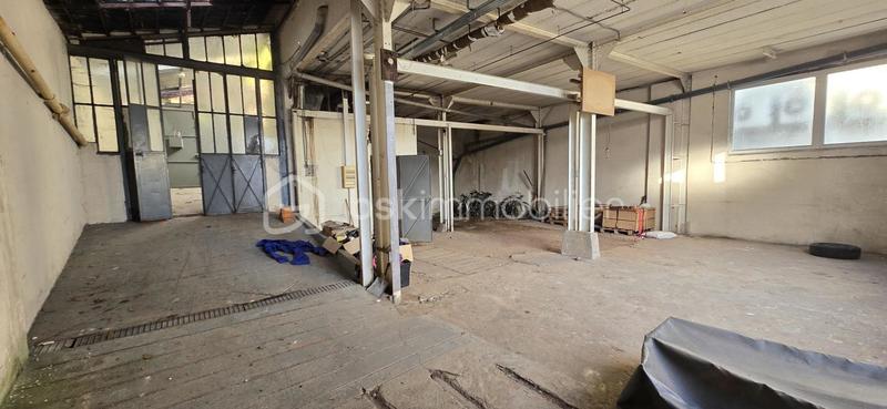 Maison ancienne - 384 m² - 7 pièces