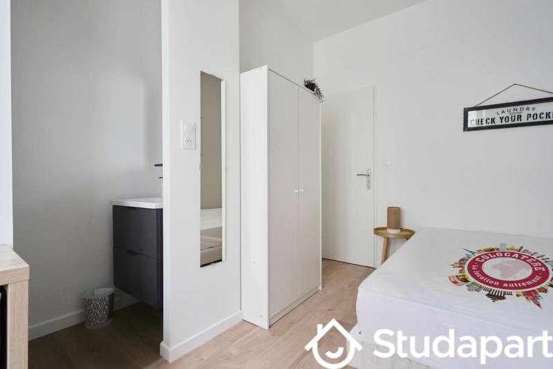 Chambre - 10 m² - 1 pièce