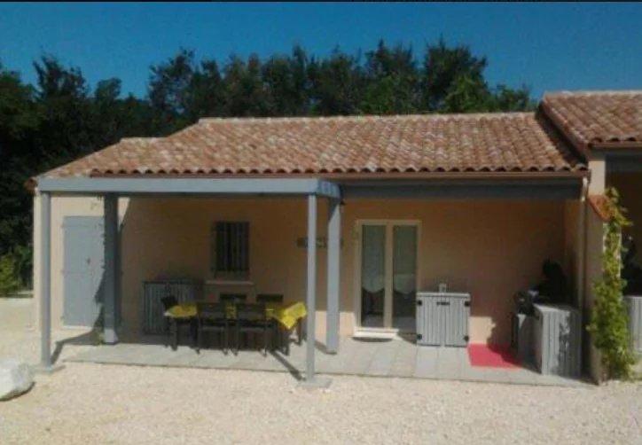 Maison - 185 m² - 11 pièces