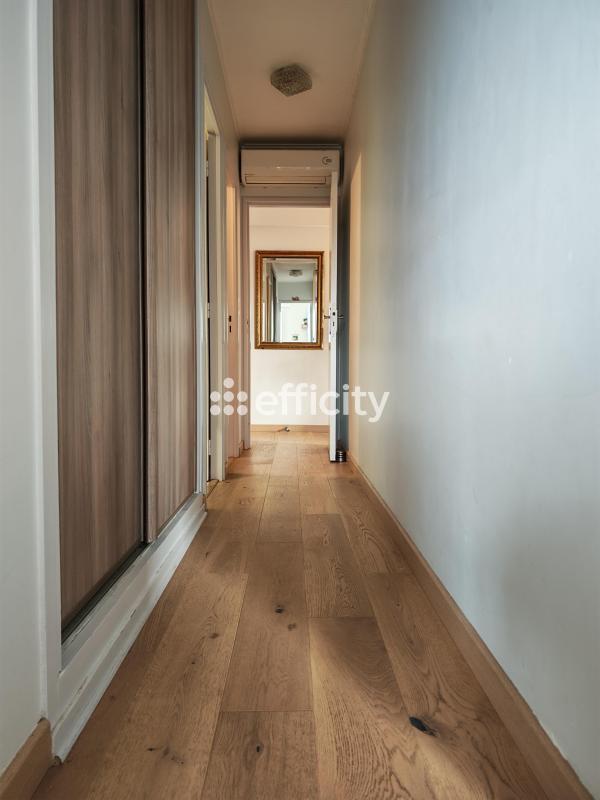 Appartement - 100 m² - 5 pièces