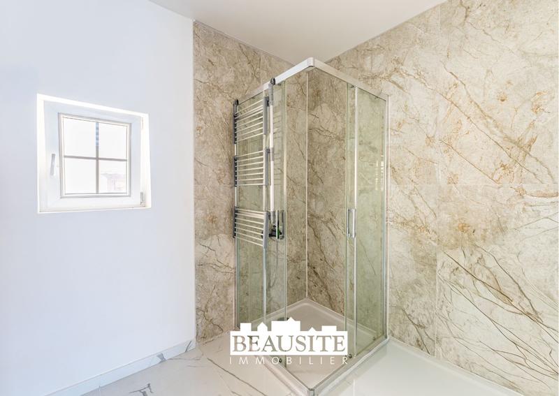 Maison ancienne - 182 m² - 7 pièces