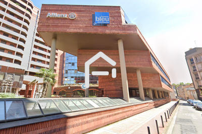 Parking / Garage - 69 m²