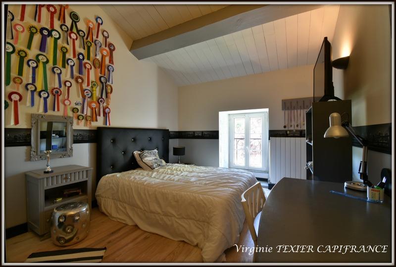 Longère - 327 m² - 10 pièces