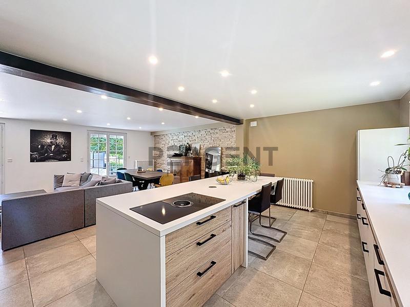 Maison - 140 m² - 6 pièces