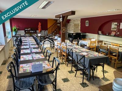 Local commercial - 200 m² - 8 pièces