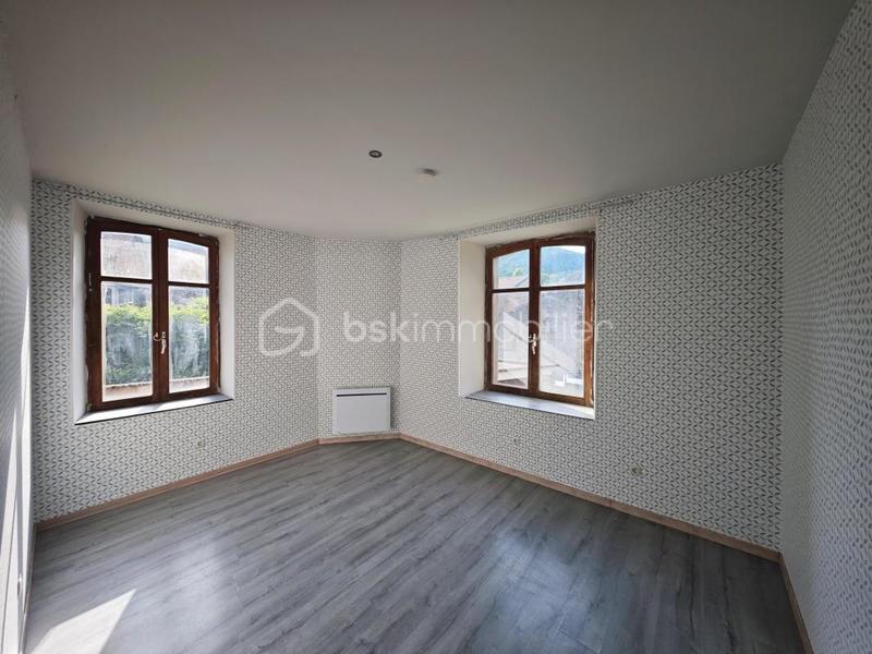 Maison en pierre - 168 m² - 8 pièces