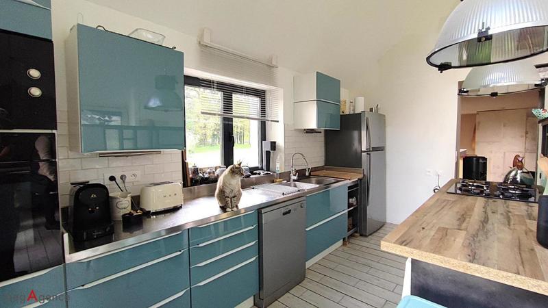 Maison - 340 m² - 17 pièces