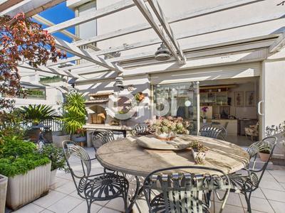 Appartement - 96 m² - 4 pièces