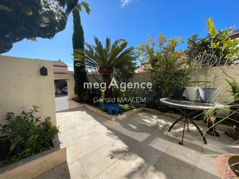 Maison de ville - 100 m² - 5 pièces