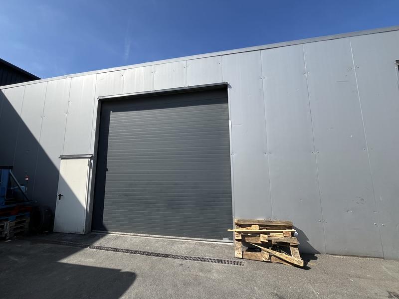 Local d'activités - 140 m²
