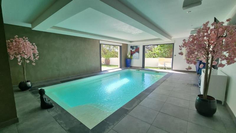 Maison - 239 m² - 4 pièces