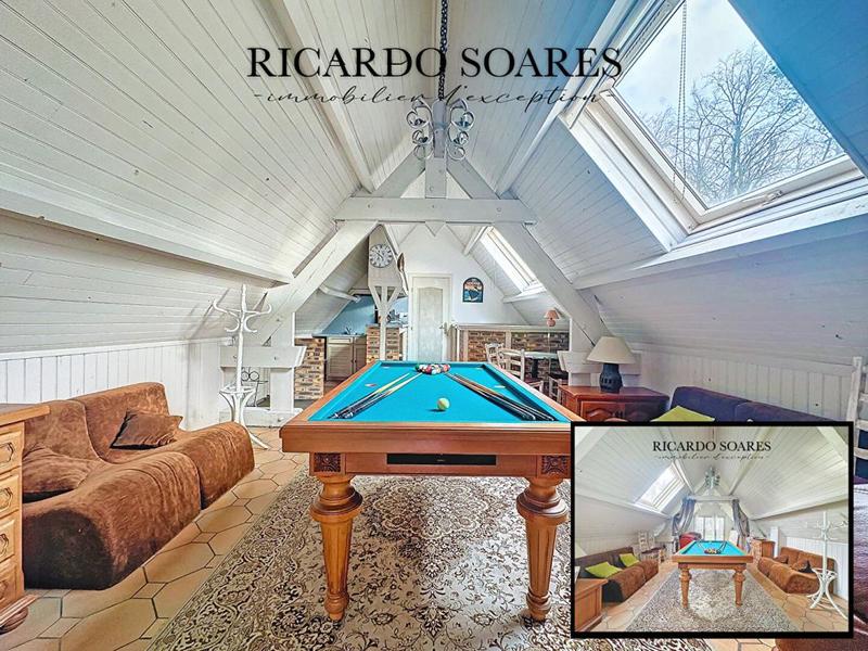 Villa - 306 m² - 10 pièces