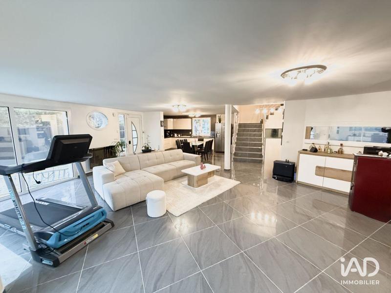 Maison - 144 m² - 4 pièces