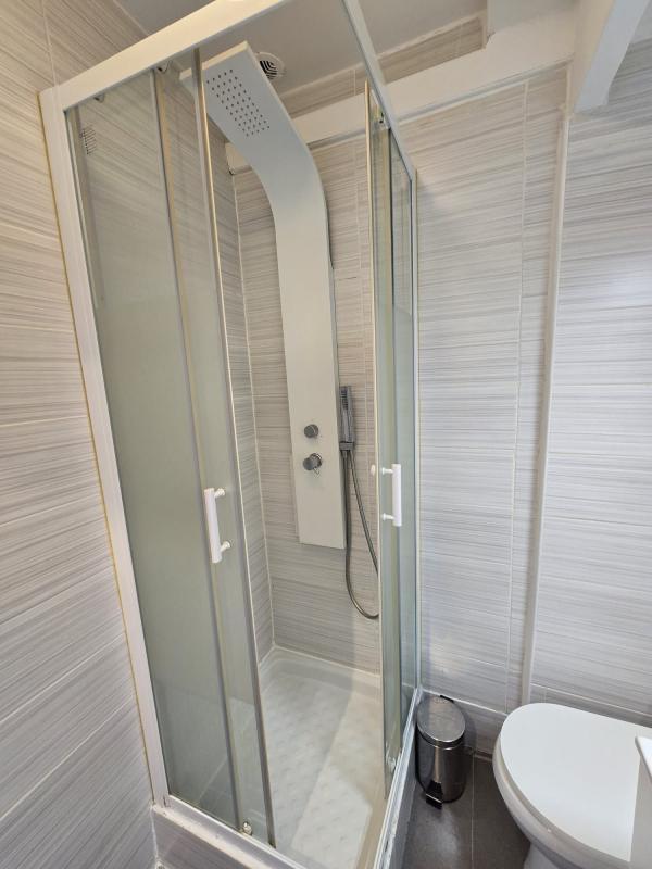 Studio - 14 m² - 1 pièce