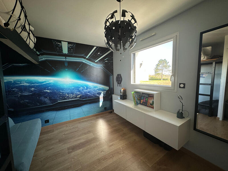 Maison - 108 m² - 5 pièces