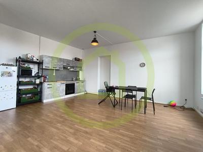 Immeuble - 674 m²