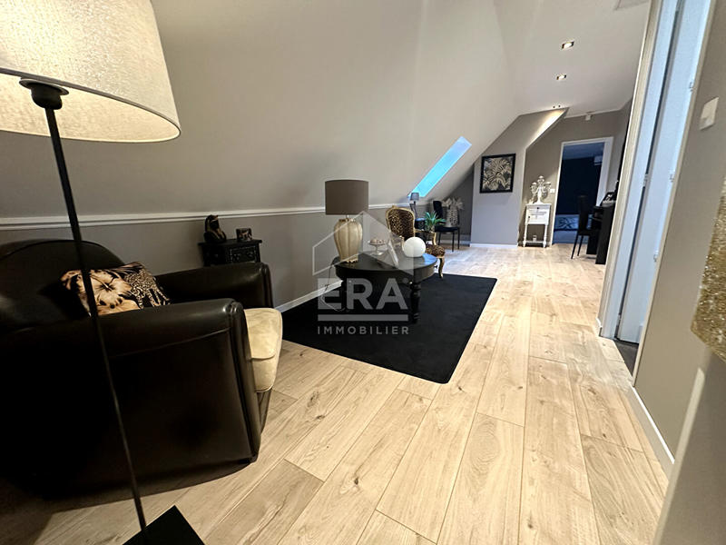 Maison - 155 m² - 6 pièces