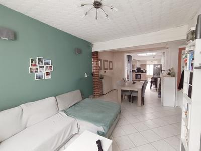 Maison - 104 m² - 4 pièces