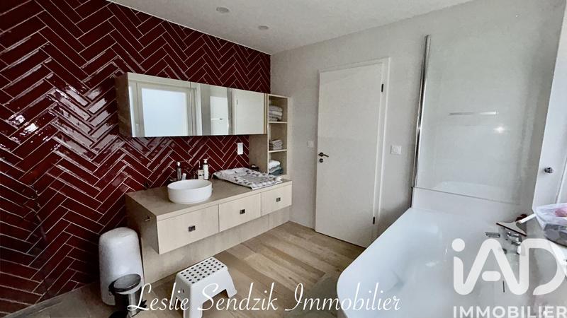 Maison de village - 205 m² - 7 pièces