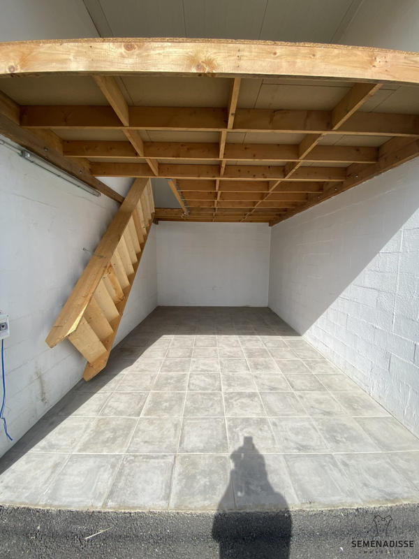 Parking / Garage - 36 m²