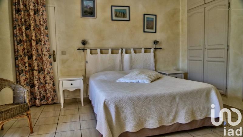 Maison - 591 m² - 12 pièces