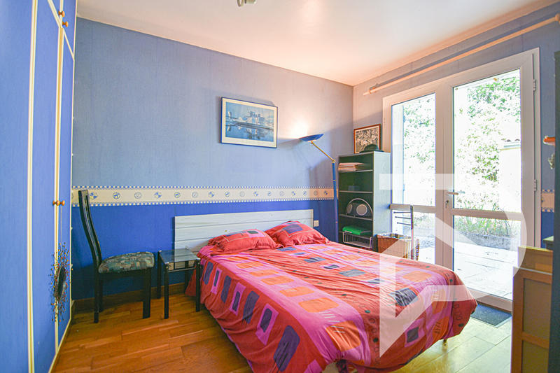 Maison - 242 m² - 6 pièces