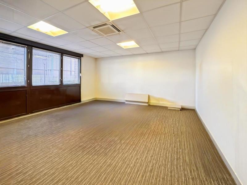 Appartement - 147 m² - 2 pièces