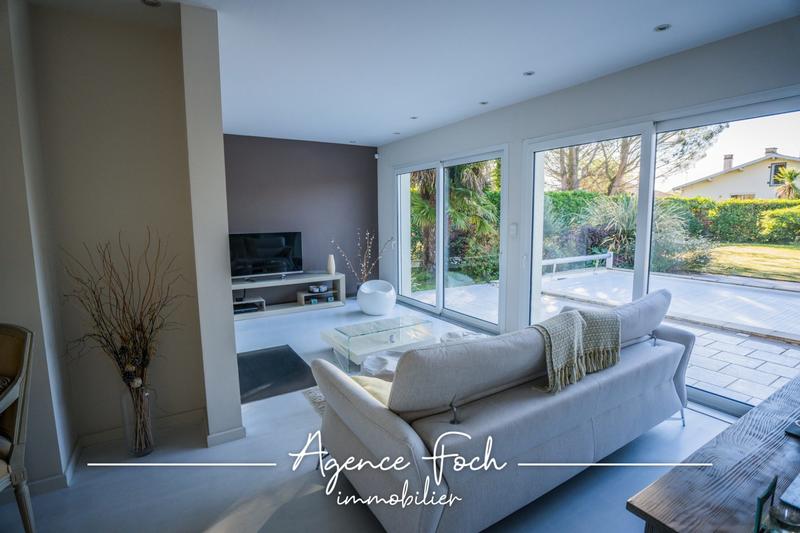 Maison - 176 m² - 5 pièces