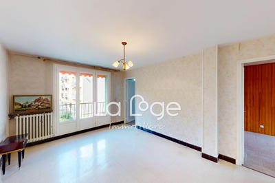 Appartement - 67 m² - 4 pièces