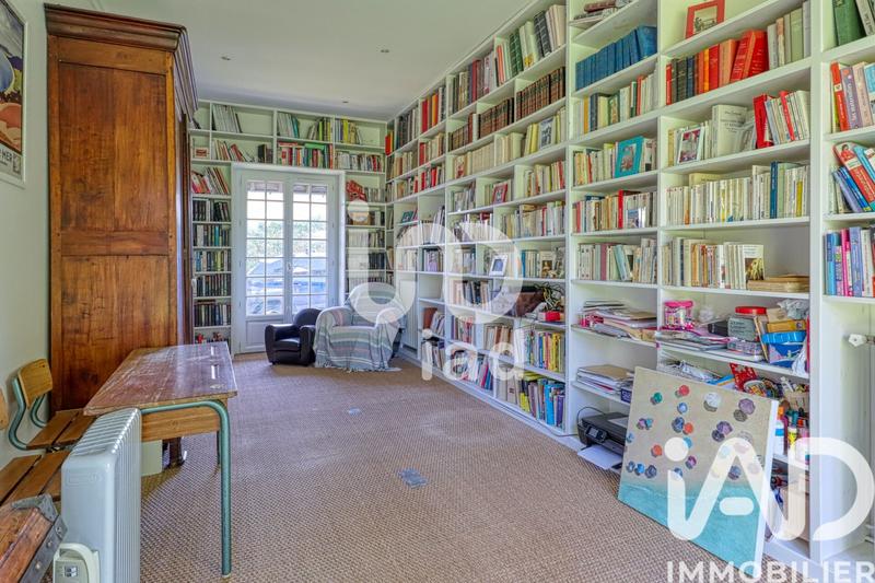 Maison - 232 m² - 7 pièces