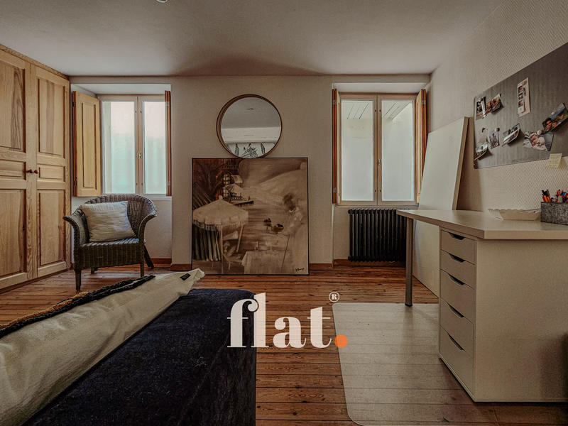 Loft - 130 m² - 5 pièces