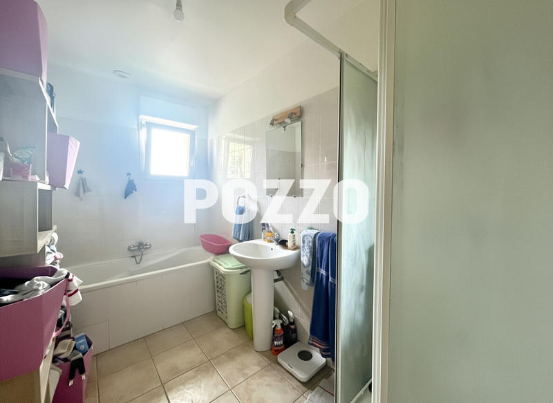 Maison - 92 m² - 4 pièces