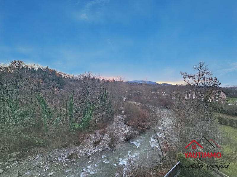 Appartement - 110 m² - 5 pièces